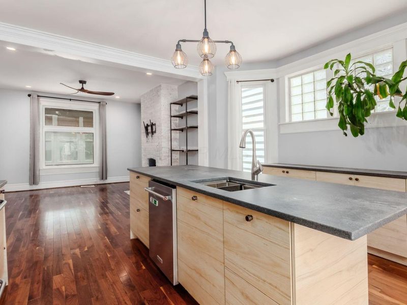 320 E Mithoff Street, Columbus, OH 43206 Photo 12