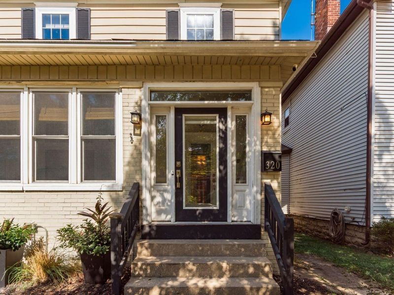 320 E Mithoff Street, Columbus, OH 43206 Photo 2