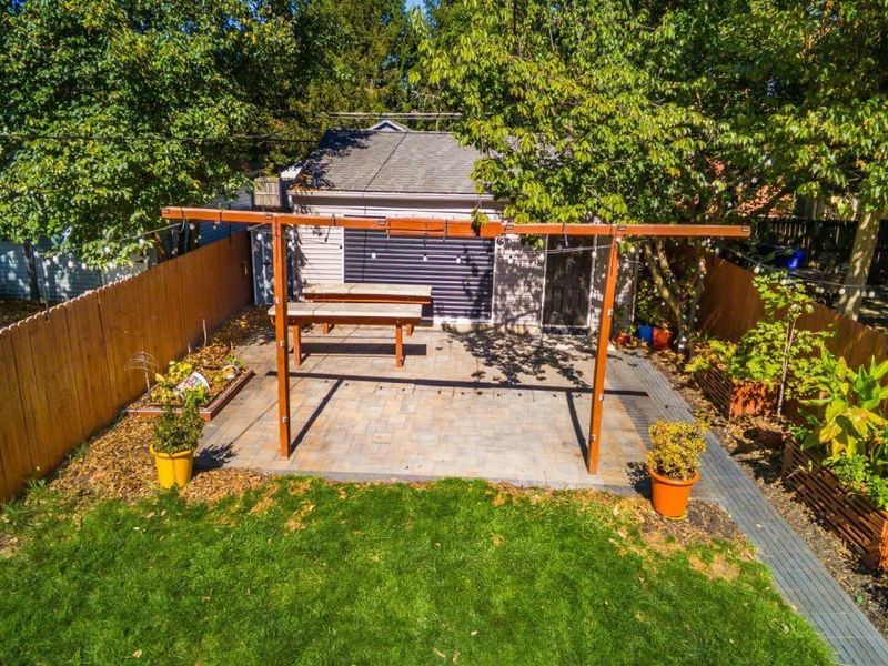 320 E Mithoff Street, Columbus, OH 43206 Photo 6