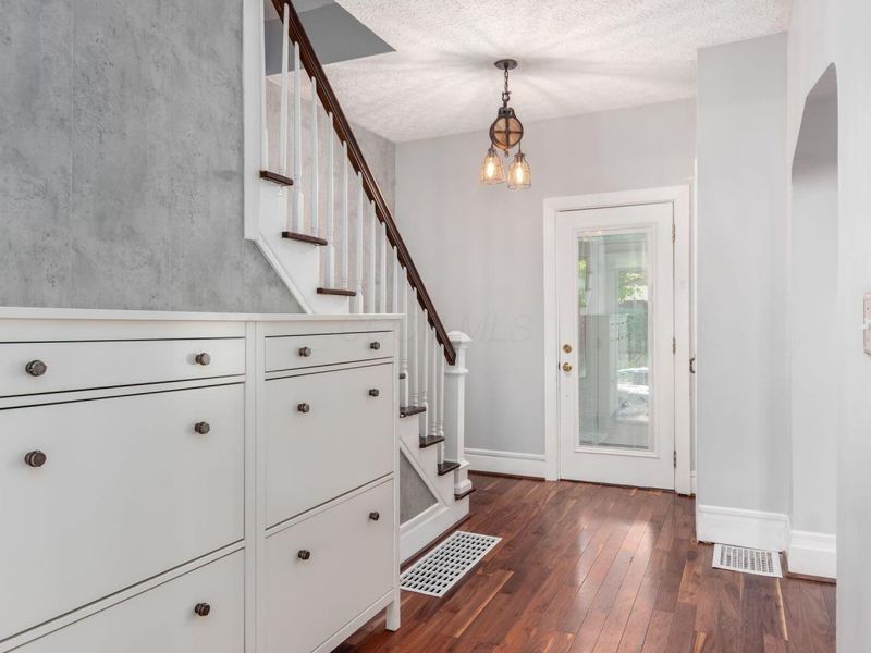 320 E Mithoff Street, Columbus, OH 43206 Photo 7