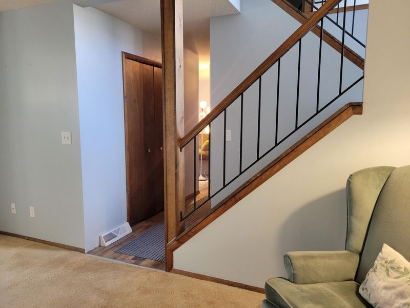 6279 Braiden Court, Columbus, OH 43213 Photo 10