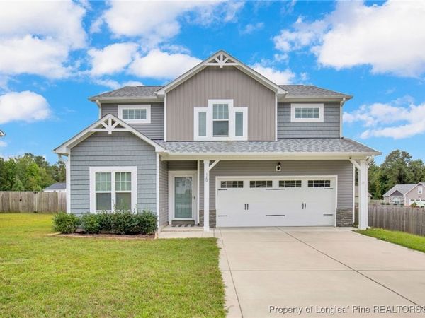 120 Ledgebrook Lane, Raeford, NC 28376