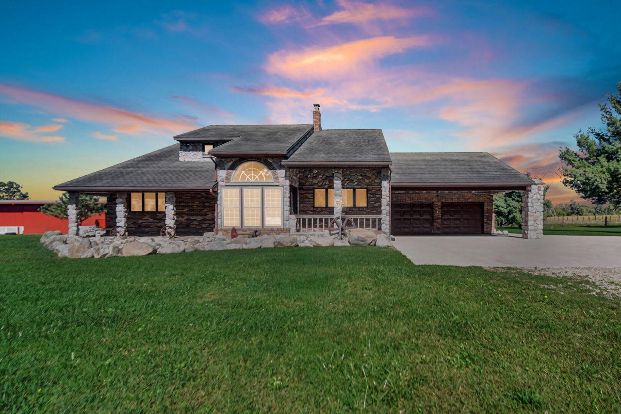 31513 Shively Road, Walkerton, IN 46574 Main Photo