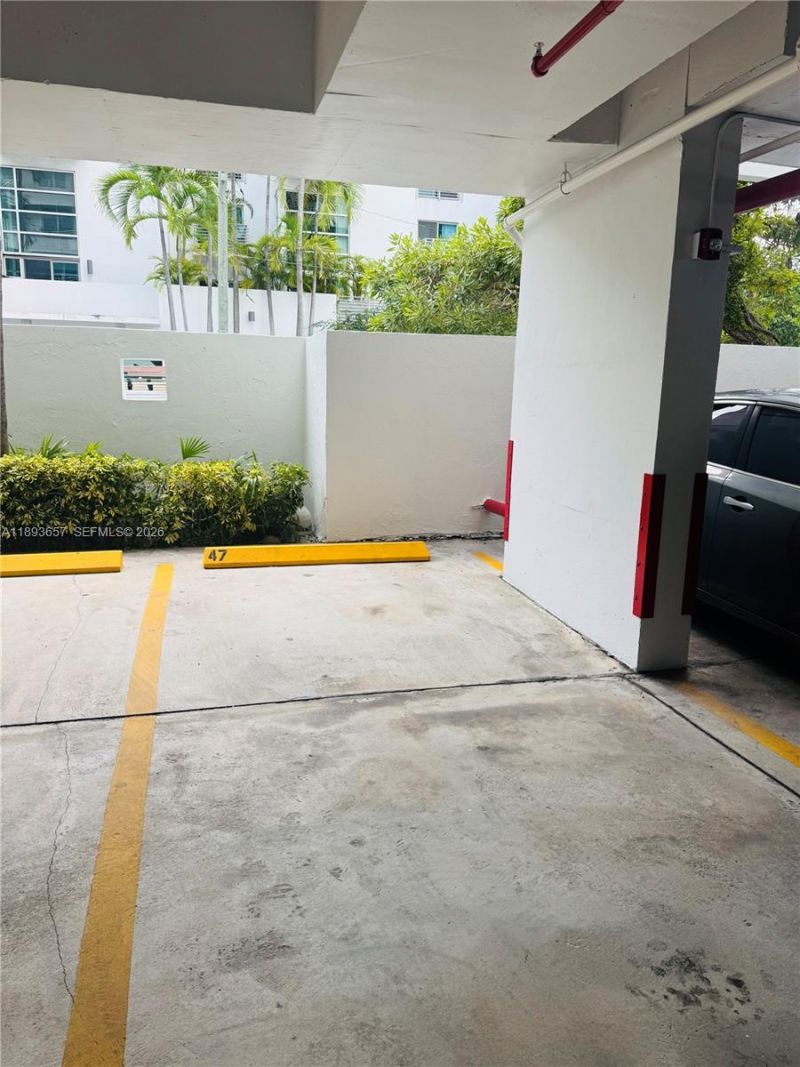 7800 Collins Ave, Unit 203, Miami Beach, FL 33141 Photo