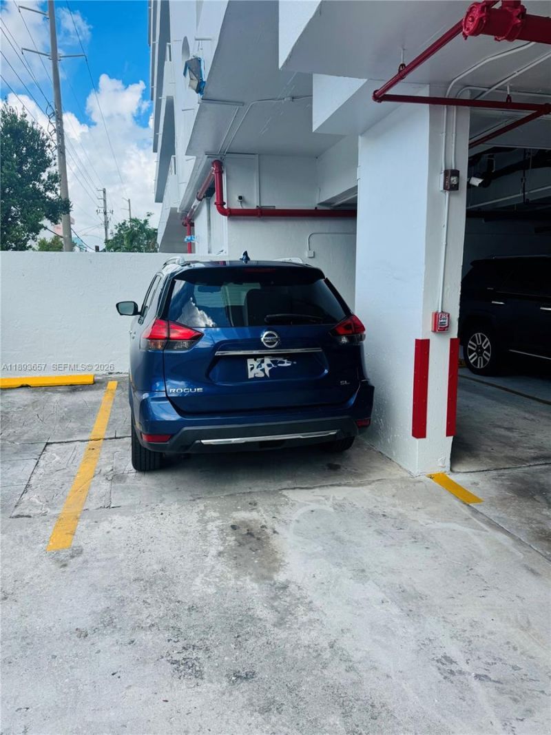 7800 Collins Ave, Unit 203, Miami Beach, FL 33141 Photo