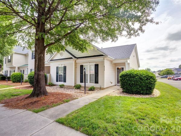 6315 Professional Boulevard, Harrisburg, NC 28075