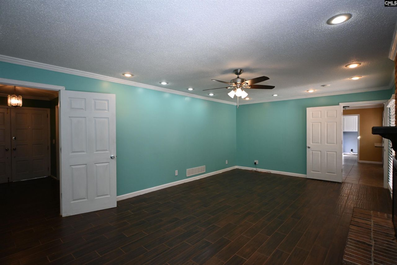 525 Smiths Market Road Photo 23