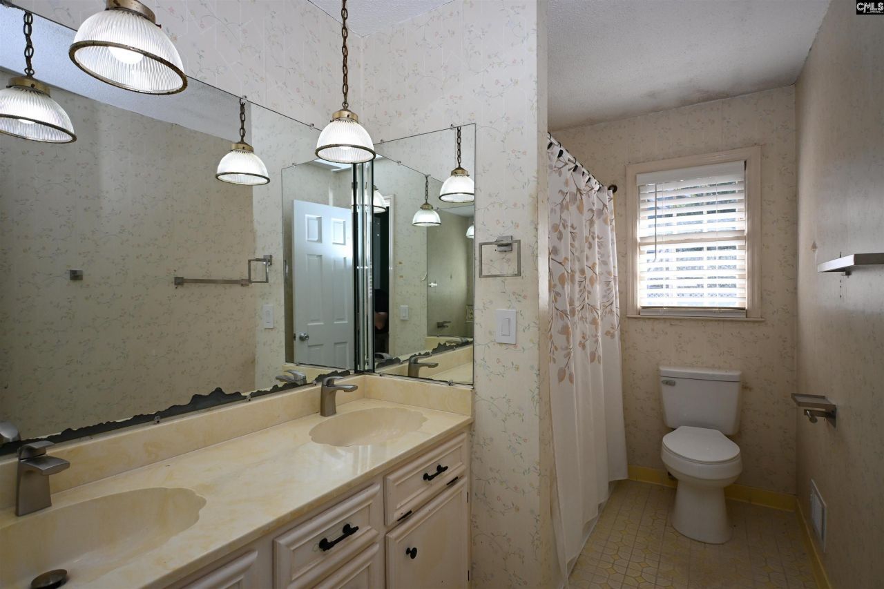 525 Smiths Market Road Photo 29