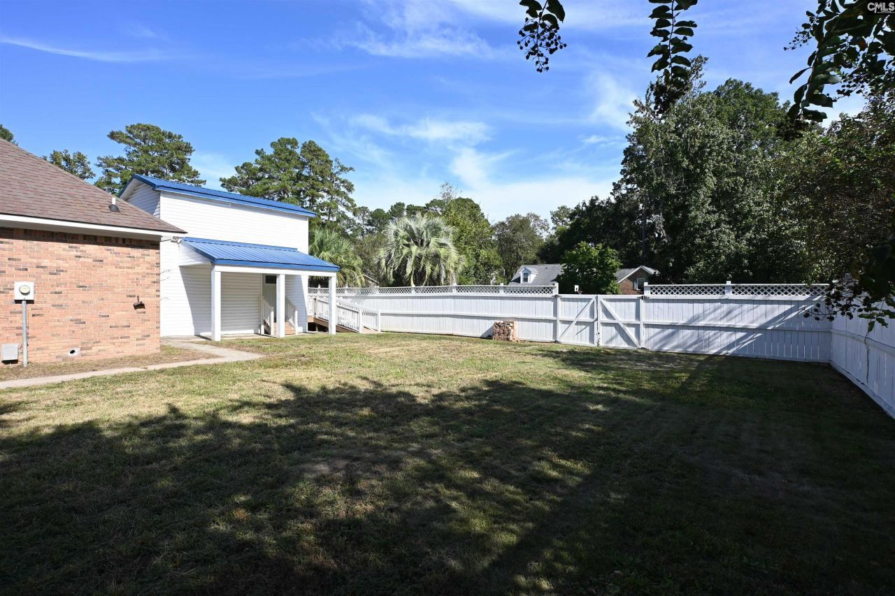 525 Smiths Market Road Photo 58