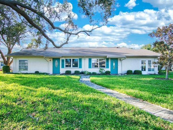 1906 CANTERBURY LANE, Unit 32, SUN CITY CENTER, FL 33573