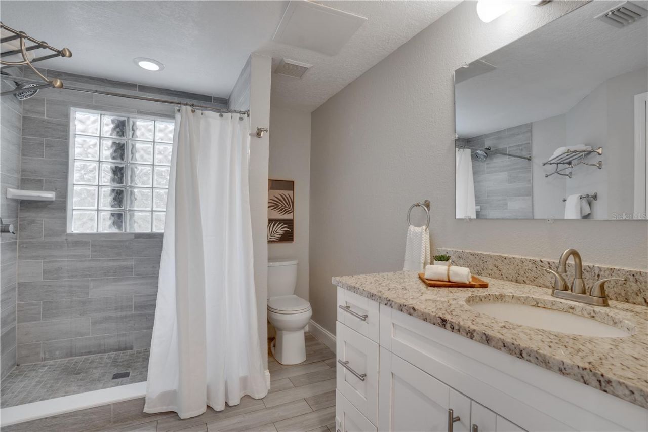 7991 24th Avenue N, Saint Petersburg, FL 33710 Photo