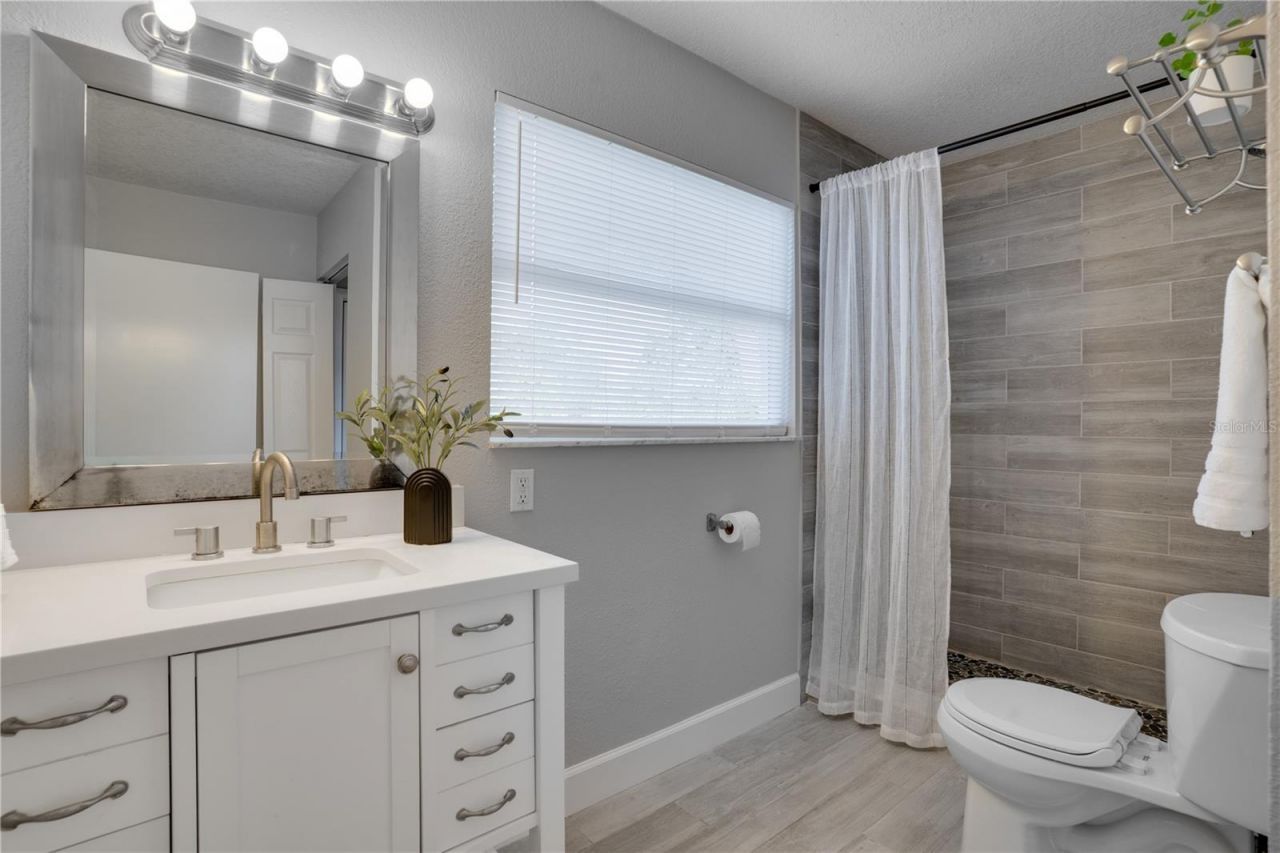 7991 24th Avenue N, Saint Petersburg, FL 33710 Photo