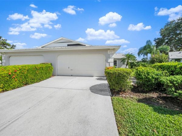6052 BONAVENTURE PLACE, SARASOTA, FL 34243