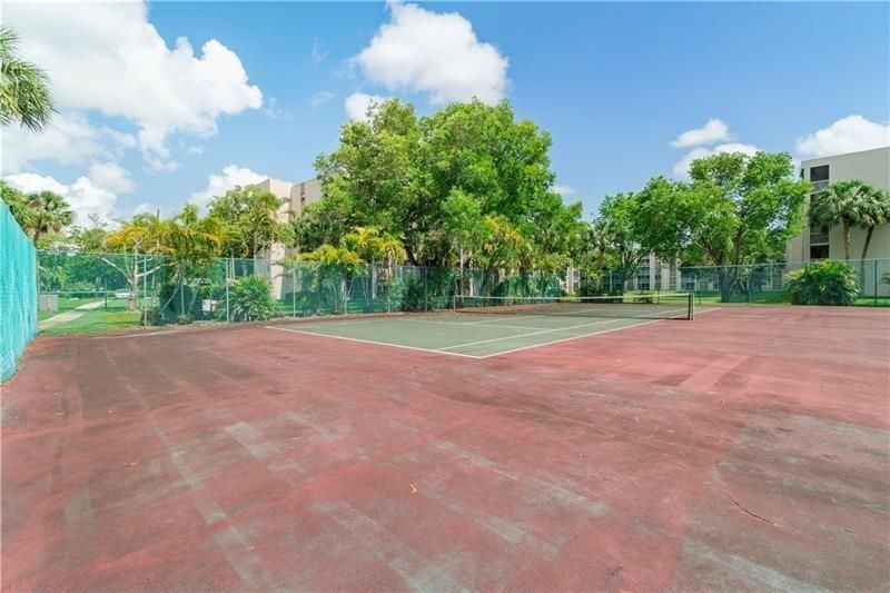 1075 Riverside Drive, Unit 207, Coral Springs, FL 33071 Photo