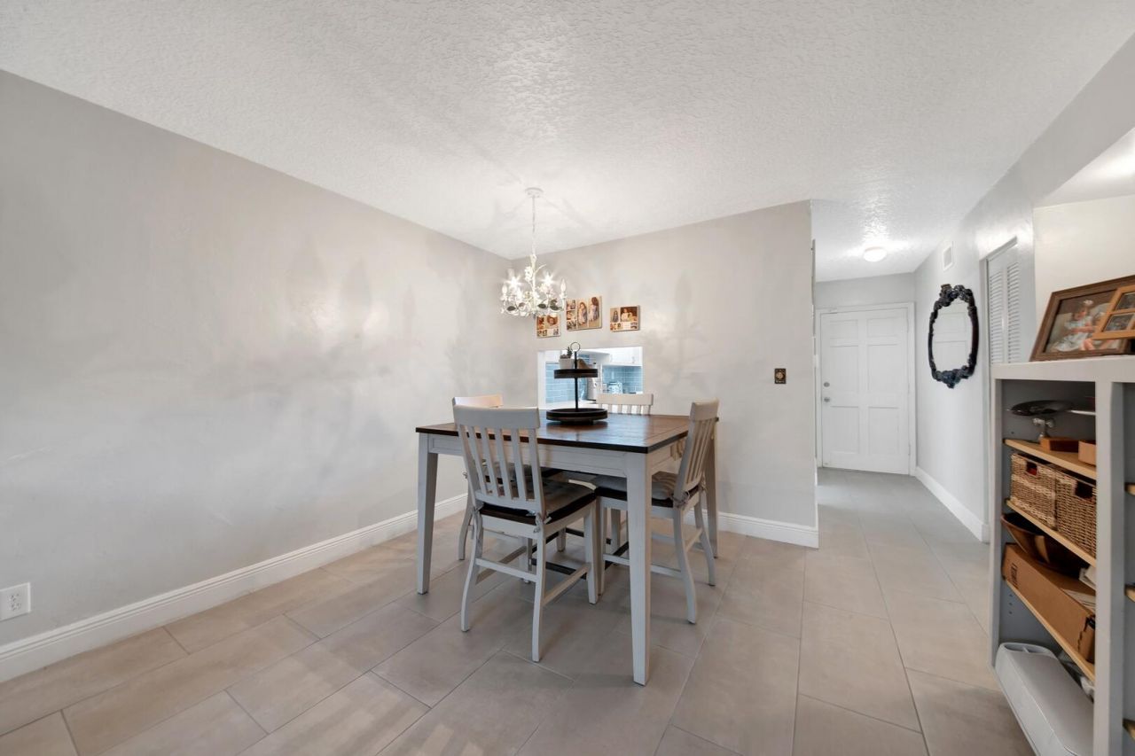 2812 S Garden Drive, Unit 109, Lake Worth, FL 33461 Photo