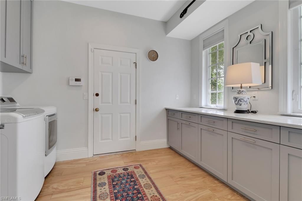 13101 Pond Apple Dr E, Naples, FL 34119 Photo