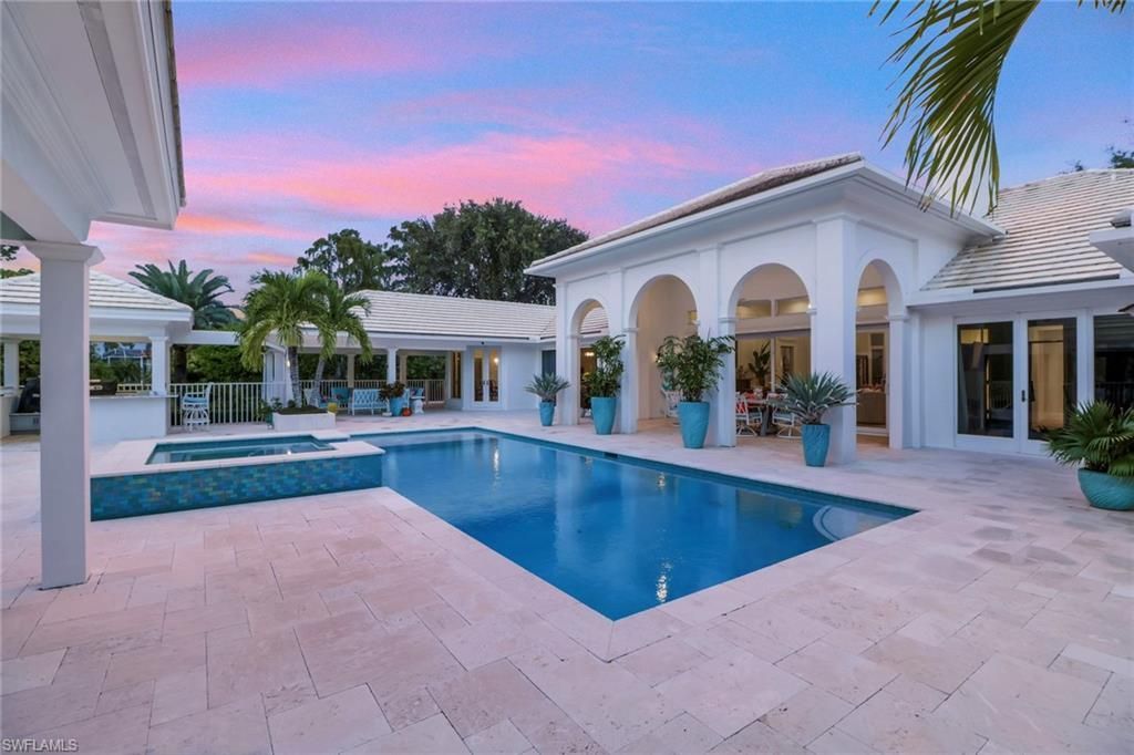 13101 Pond Apple Dr E, Naples, FL 34119 Photo