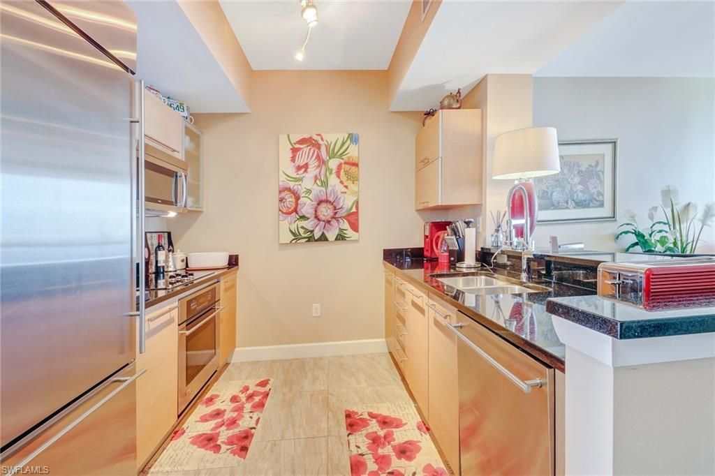 3000 Oasis Grand Blvd, Unit 3006, Fort Myers, FL 33916 Photo