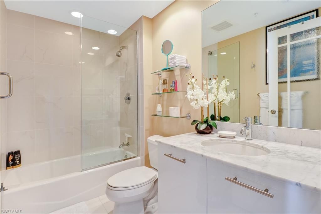 3000 Oasis Grand Blvd, Unit 3006, Fort Myers, FL 33916 Photo