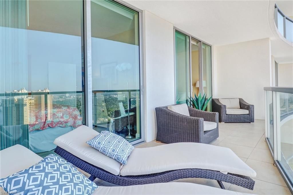 3000 Oasis Grand Blvd, Unit 3006, Fort Myers, FL 33916 Photo