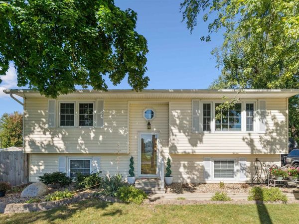 1337 Shultz Street, Waterloo, IA 50703