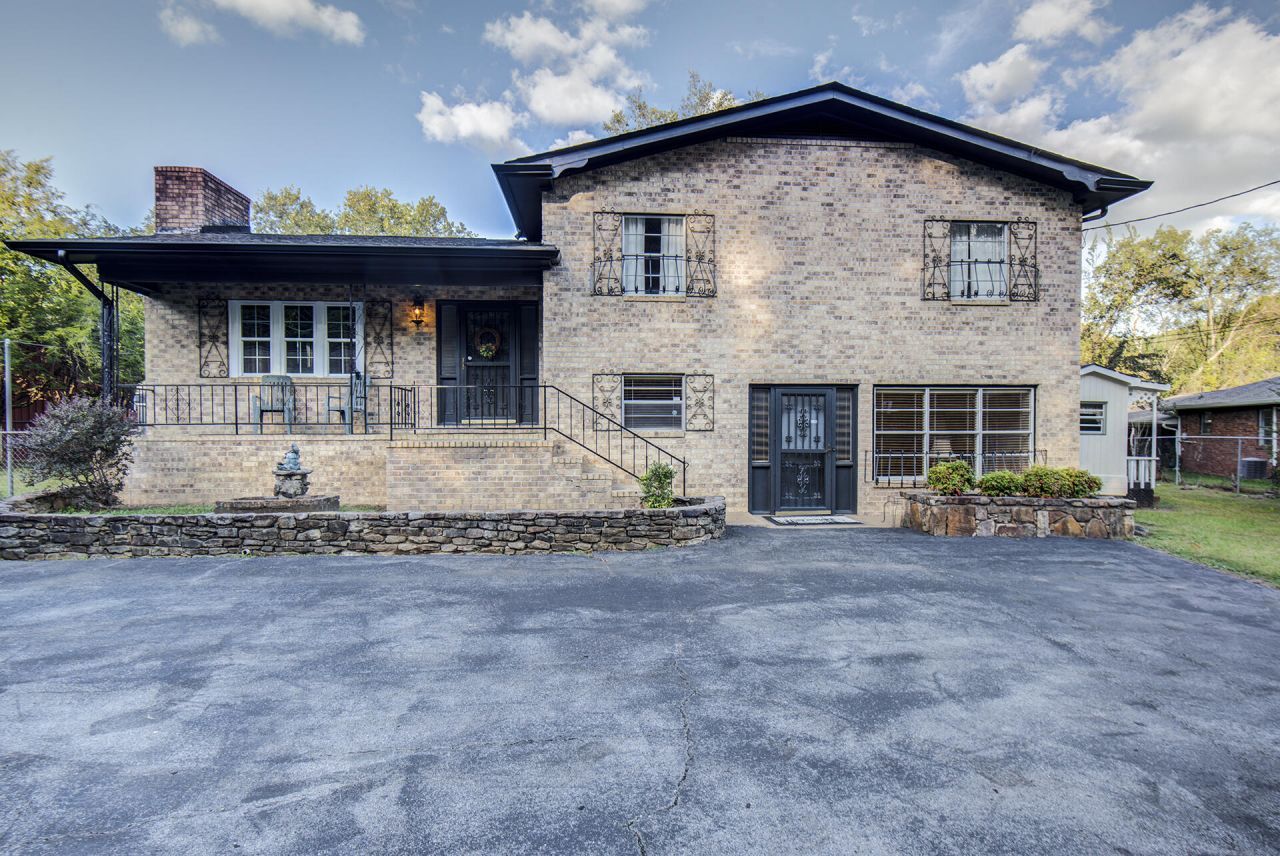 1010 Ogrady Drive, Chattanooga, TN 37419 Main Photo