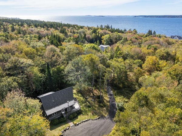 49 Seawood Park Road, Bristol, ME 04554