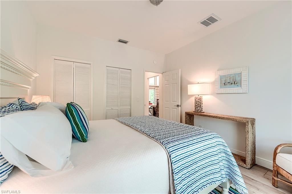 2612 Coconut Dr, Sanibel, FL 33957 Photo