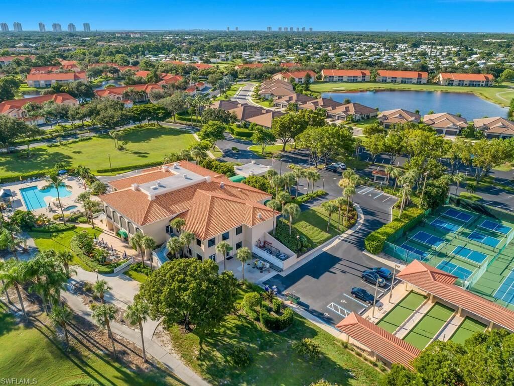 26600 Rosewood Pointe Dr, Unit B309, Bonita Springs, FL 34135 Photo