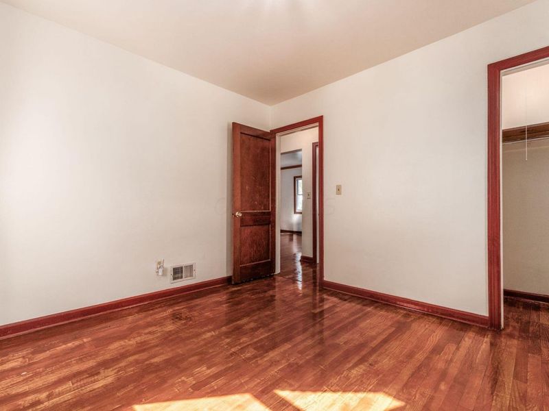 3056 Medina Avenue , Columbus, OH 43224 Photo 12