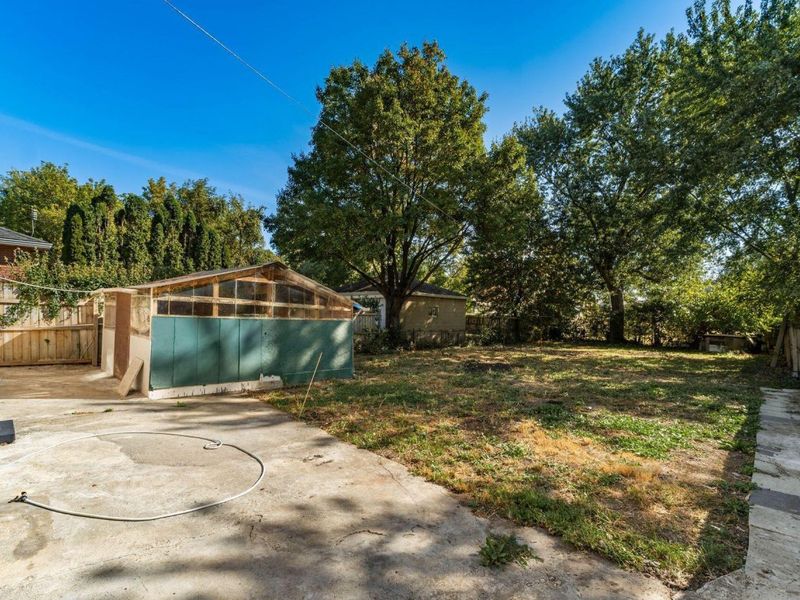 3056 Medina Avenue , Columbus, OH 43224 Photo 24