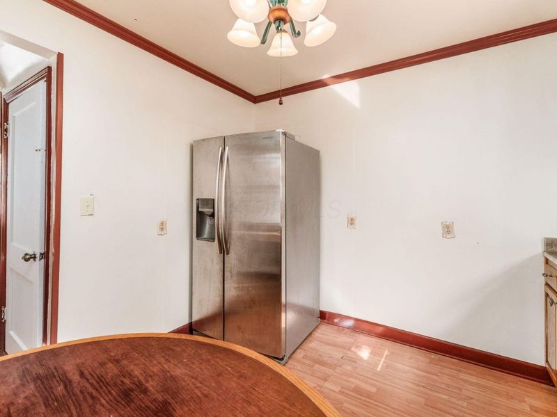 3056 Medina Avenue , Columbus, OH 43224 Photo 8