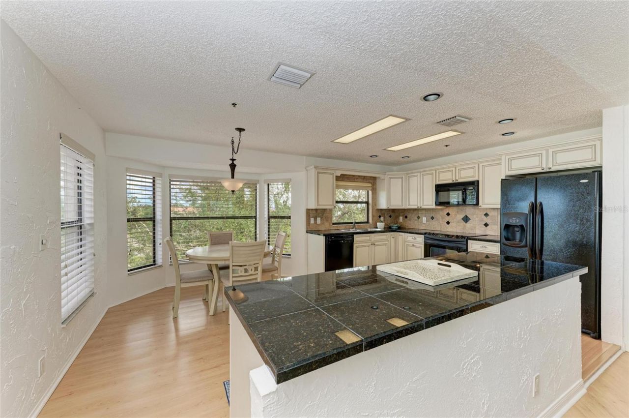 4557 Bay Club Drive, Unit 4557, Bradenton, FL 34210 Photo