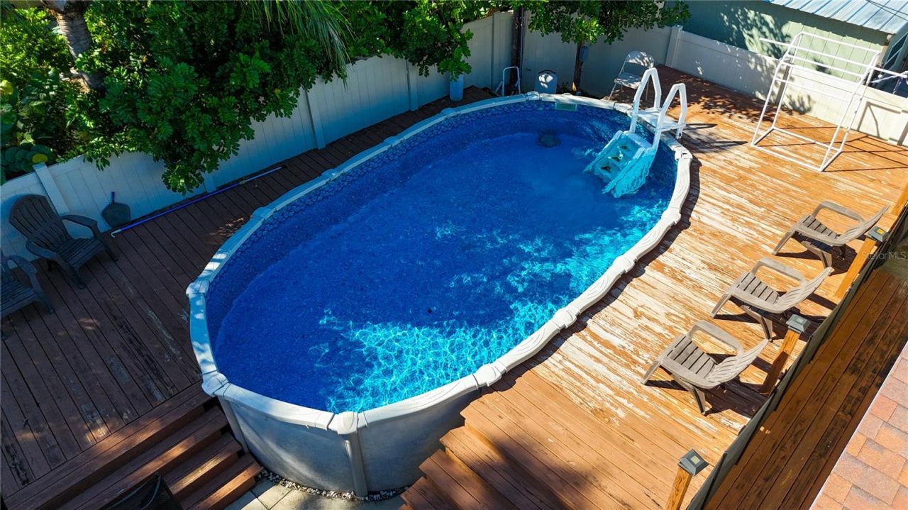 11210 102nd Terrace, Seminole, FL 33778 Photo