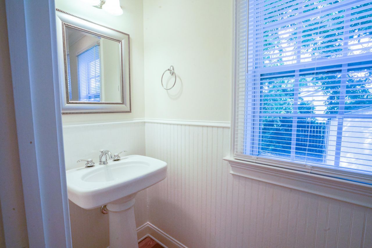 1124 5th Avenue Photo 14