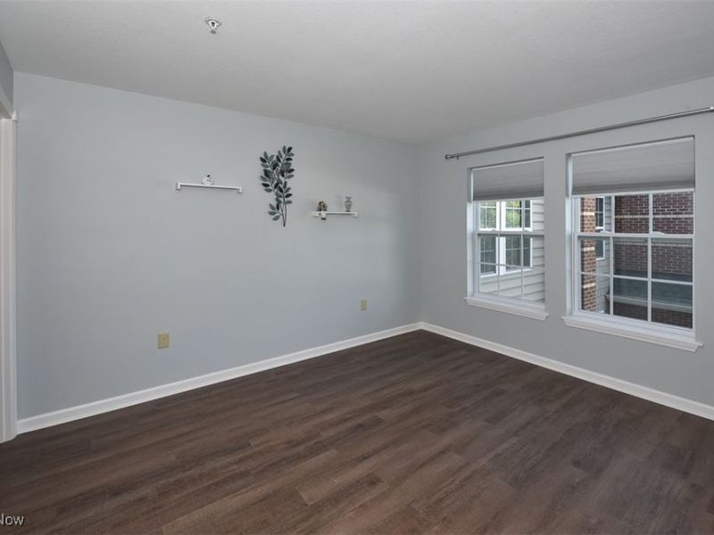 23002 Chandlers Lane, Unit 221, Olmsted Falls, OH 44138 Photo 14