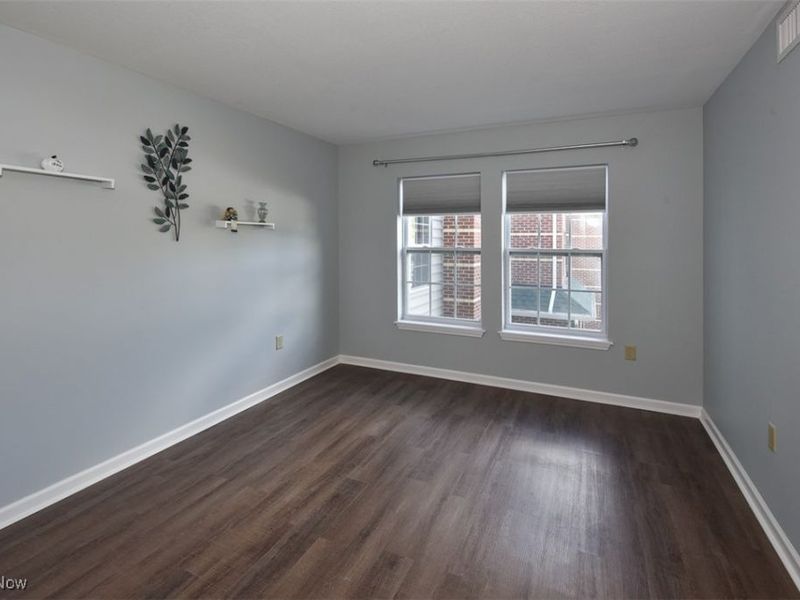 23002 Chandlers Lane, Unit 221, Olmsted Falls, OH 44138 Photo 15