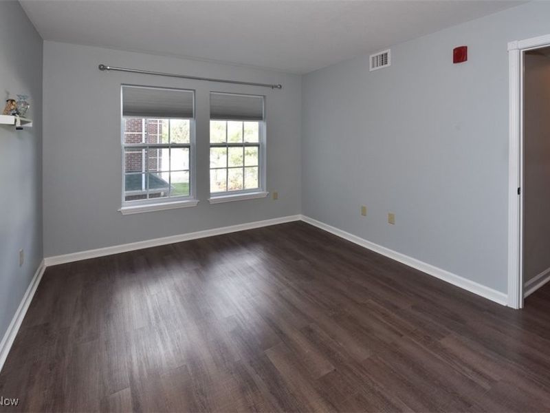 23002 Chandlers Lane, Unit 221, Olmsted Falls, OH 44138 Photo 16