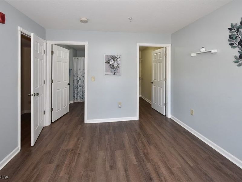 23002 Chandlers Lane, Unit 221, Olmsted Falls, OH 44138 Photo 17