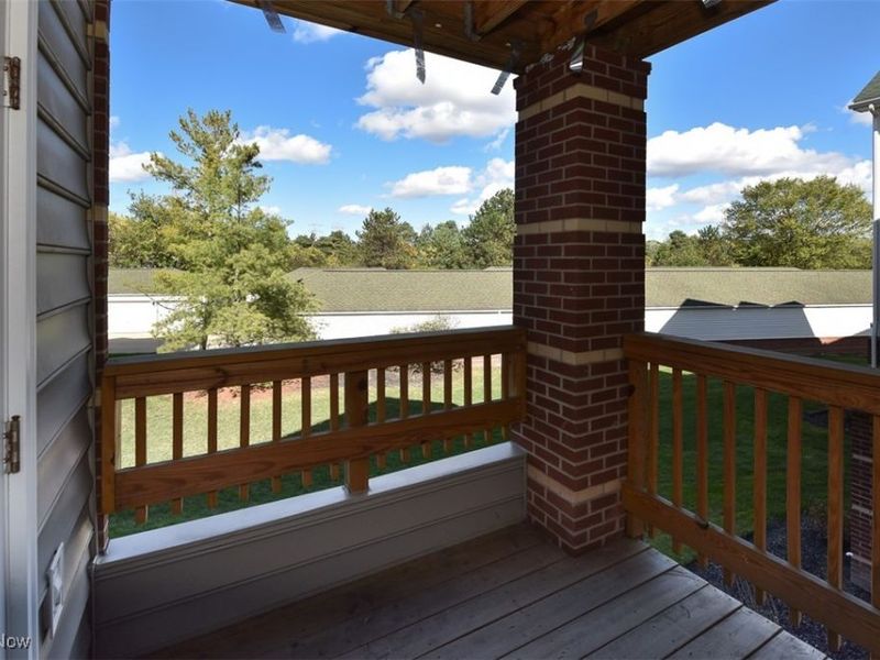 23002 Chandlers Lane, Unit 221, Olmsted Falls, OH 44138 Photo 24