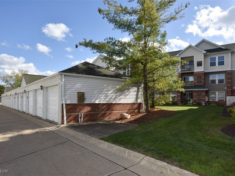 23002 Chandlers Lane, Unit 221, Olmsted Falls, OH 44138 Photo 27