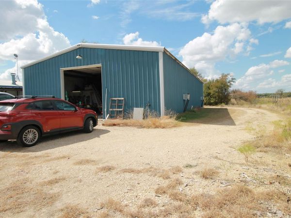 1875 CR 466, Elgin, TX 78621