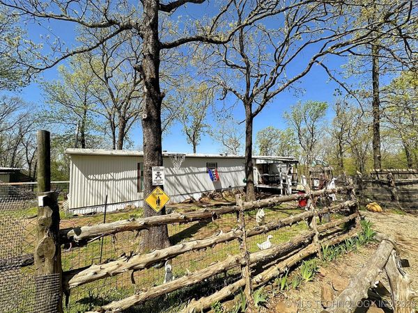 13017 N Quail Avenue , Hulbert, OK 74441