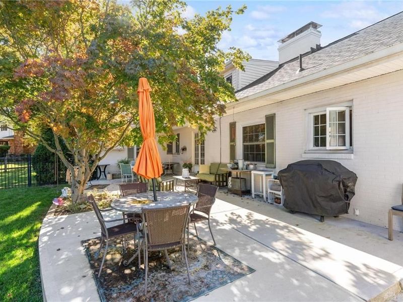 379 Virginia Circle, Wilmington, OH 45177 Photo 11