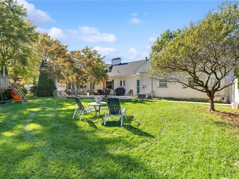 379 Virginia Circle, Wilmington, OH 45177 Photo 7