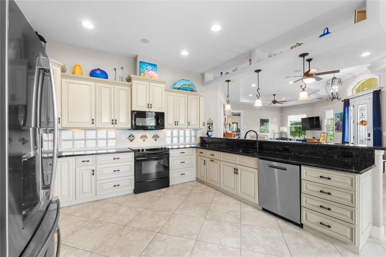 398 Nolane Lane, Polk City, FL 33868 Photo