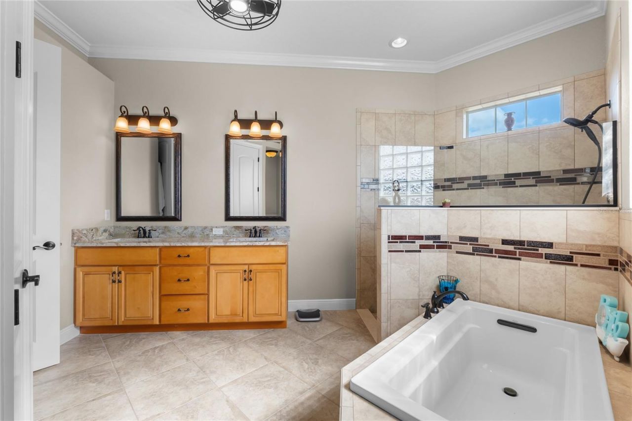 398 Nolane Lane, Polk City, FL 33868 Photo