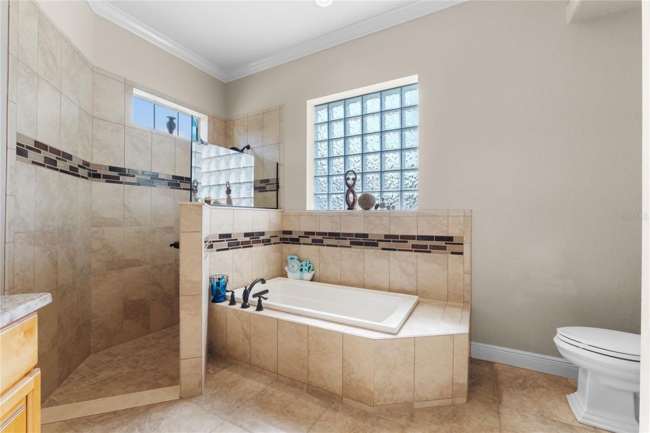 398 Nolane Lane, Polk City, FL 33868 Photo