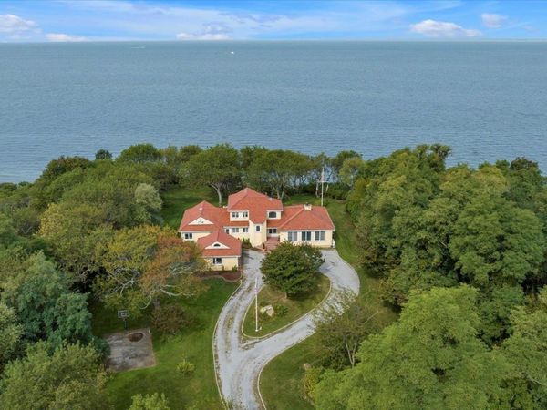 3400 Dignans Road, Cutchogue, NY 11935