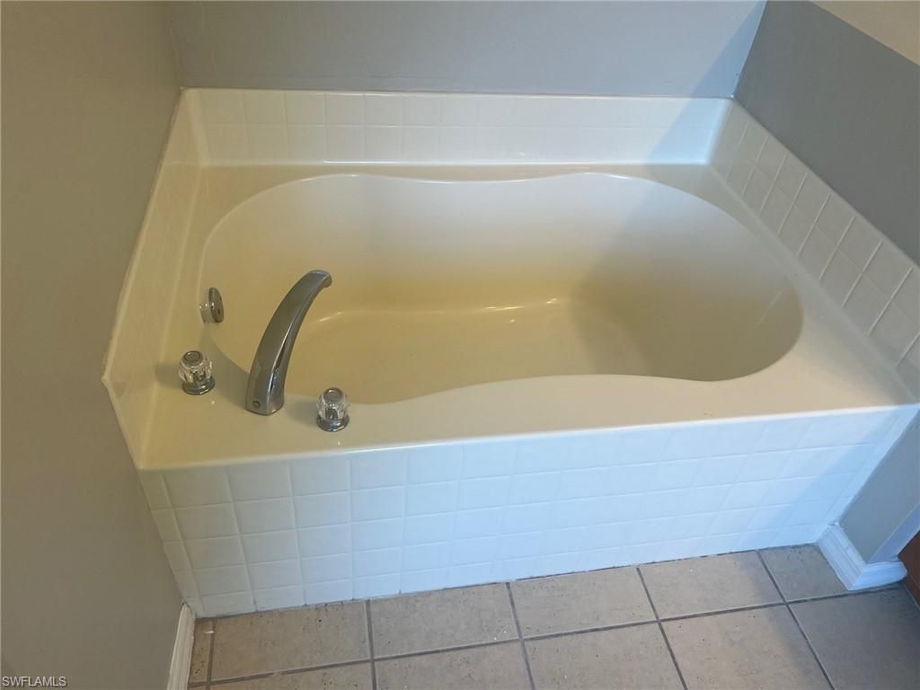 4015 6th St Sw, Lehigh Acres, FL 33976 Photo